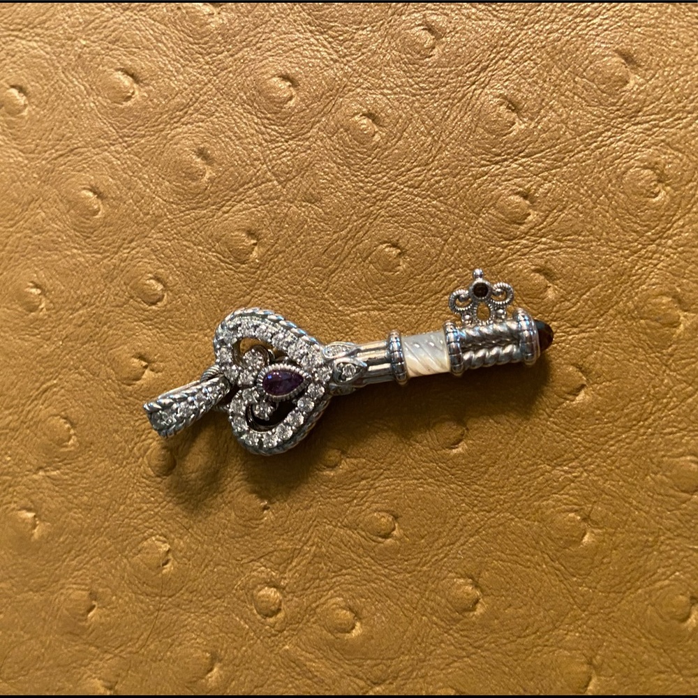 Judith Ripka key enhancer